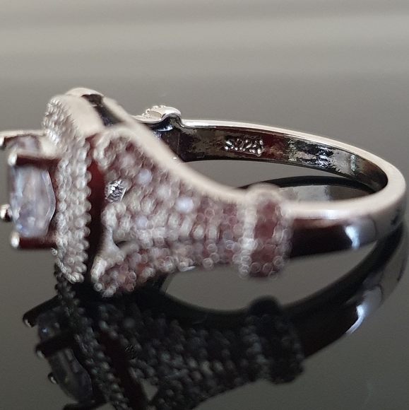 Chic Silver Jewelry Set - Picture 4 of 8